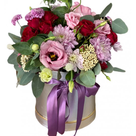 Box of Eustoma, Spray roses, Chrysanthemums Box of Eustoma, Spray roses, Chrysanthemums