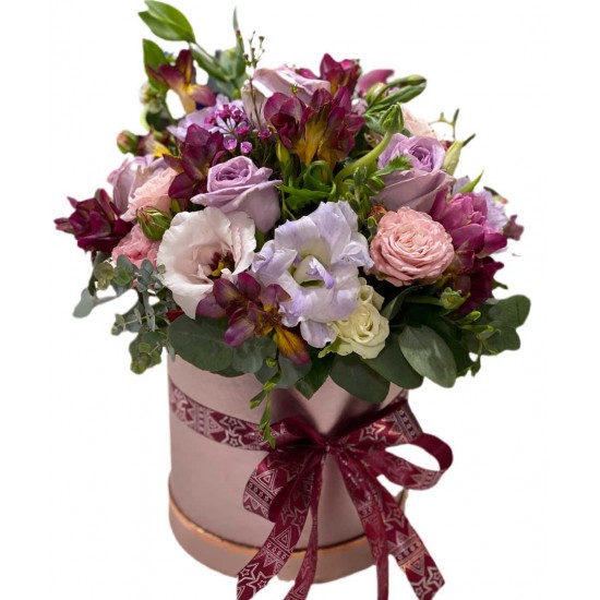 Box of Spray Roses, Eustoma, Fresia and Greens Box of Spray Roses, Eustoma, Fresia and Greens