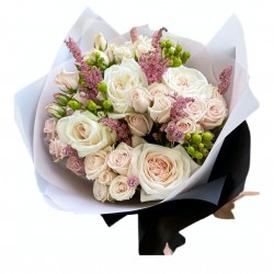 Bouquet of Roses, Spray Roses, Hypericum