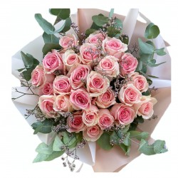 Bouquet of 25 Roses, Eucalyptus