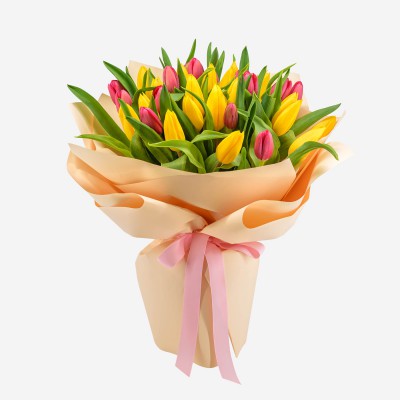 Bouquet with 35 tulips 