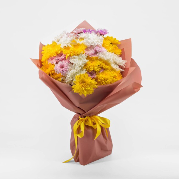 Bouquet with mix colours Chrysanthemum