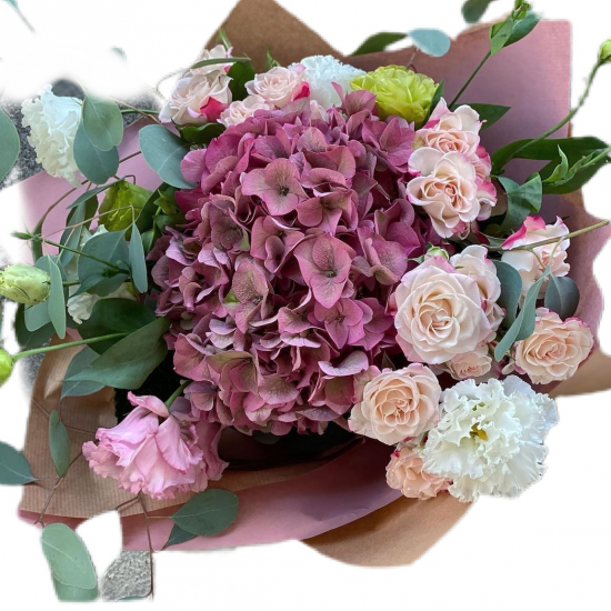 Bouquet of Hydrangeas, Eustoma, spray roses 